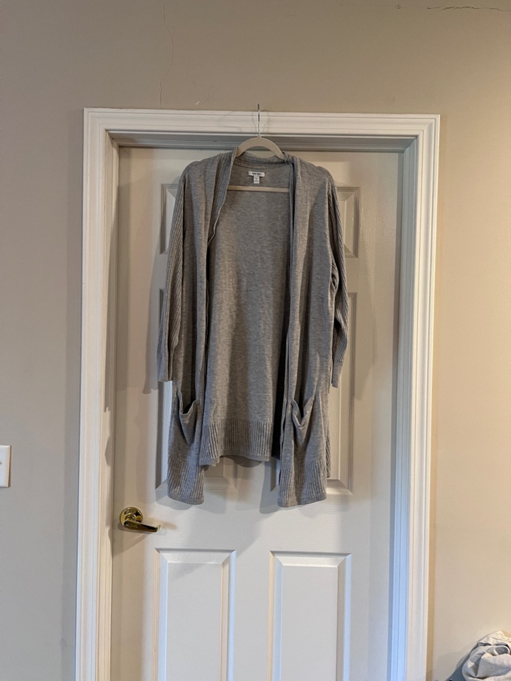 Nine West Light Gray Open-Front Cardigan with Pockets